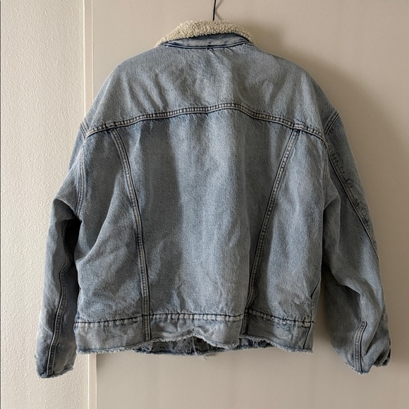 Levi’s Men's Denim Sherpa Jacket - Picture 3 of 3